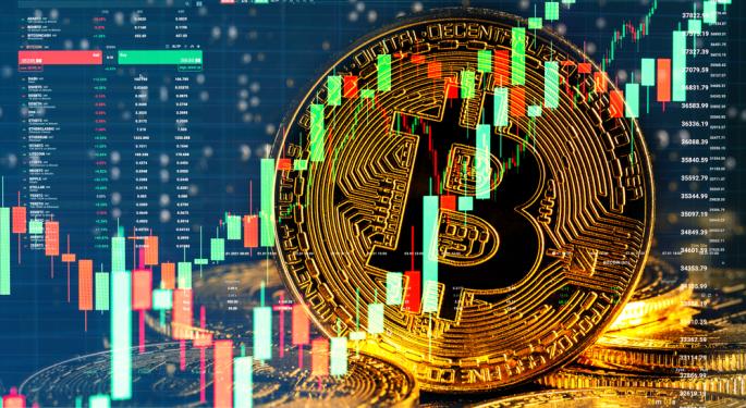 Crypto Experts Believe Bitcoin Surge Driven By Macroenvironment, Not Just By Spot ETF Approval Anticipation: Report