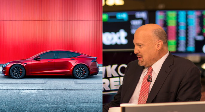 'Tesla Is Back': Jim Cramer Expects Stock Rally, Elon Musk To Outsmart UAW's Fain