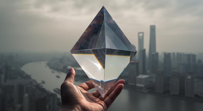'Ethereum Isn't Dead:' Top Crypto Analyst Delivers Christmas Cheer, Says 'Best Quarter' For ETH Approaching