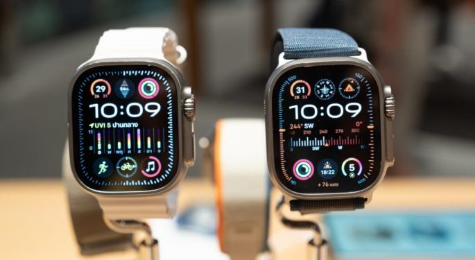 Apple Issues Internal Memo Telling Employees Not To Guide Customers Where They Can Buy Watches: Report