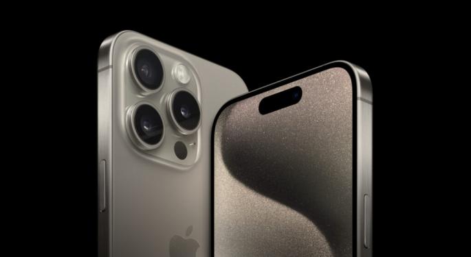 Get The iPhone 15 Pro With A Discount Of Up To $1,000 And A Free Apple iPad Worth $460