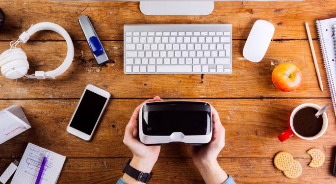 Inside Apple's High-Stakes MR Headset Launch: Gurman Highlights Key Players Involved