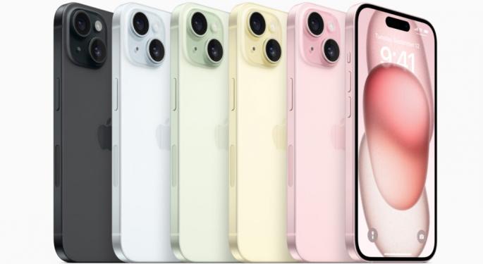 Apple Q4 Earnings Preview: All Eyes On iPhone 15