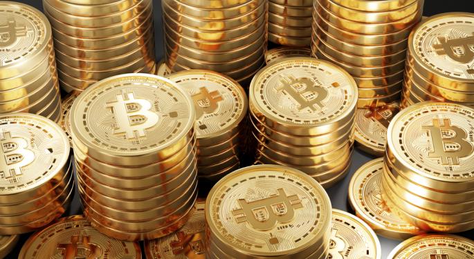 CEO de BlackRock respalda criptomonedas y ETF de Bitcoin