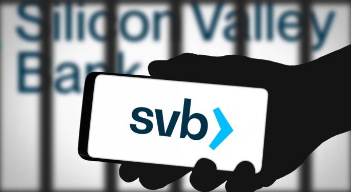FDIC Proposes Large Banks Fork Out $15.8B For Clean-Up Of SVB, Signature Bank