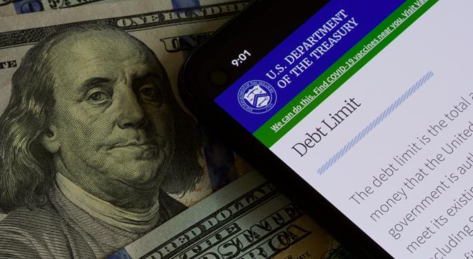 La Camera approva l’accordo sul tetto del debito USA