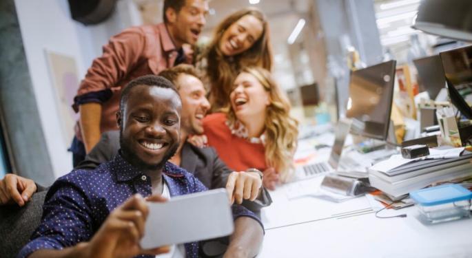 Insta-Worthy Workspaces To Woo Back Remote Workers? Social Media Users Tell Companies To 'Please' Just Raise Pay