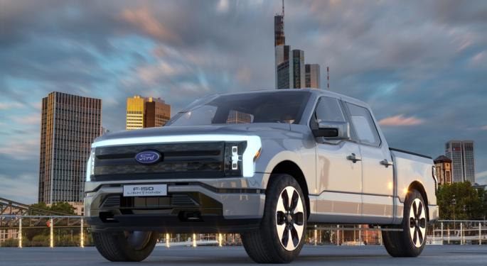 Ford Worried About Tesla's Cybertruck, Says Analyst After F-150 Lightning Price Slash: 'Now Both Models Start At...'