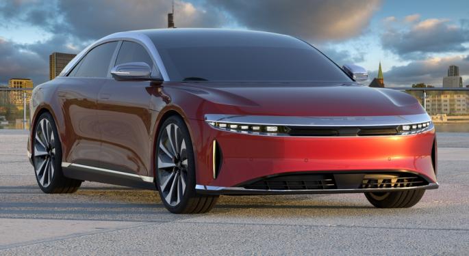 EV Startup Lucid Faces $500K Loss Per Vehicle Amid Tough EV Market, Analysts Remain Hopeful: 'Tone Was Notably More Positive'