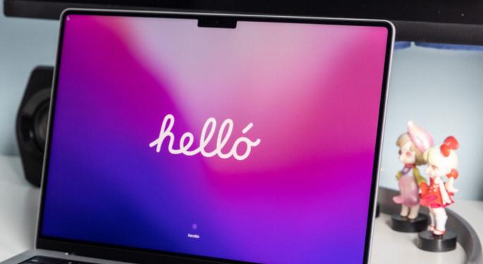You Might Soon Be Able To Unlock MacBook Using Face ID, New Patent Reveals
