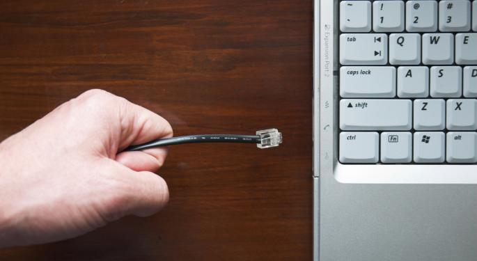 Republicans Blast FCC For Being 'Wasteful' In Its $30 Broadband Discount Program, Threaten To Block Funding