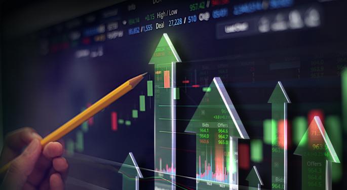 ¿Quieres invertir en bolsa? Atento a las acciones de Tesla, Carnival, First Citizens, Pinterest y PVH Corp