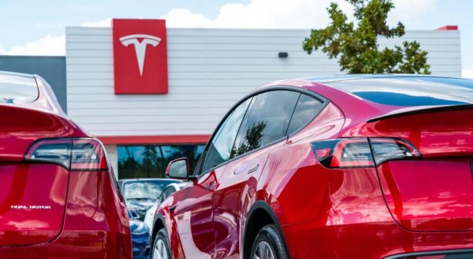 Tesla's '50% Growth Mirage' Over, Says Bearish Analyst On Key Data Showing 'Underwhelming' Demand For Cybertruck, Refreshed Model 3