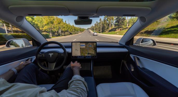 Tesla CEO Elon Musk Recommends Hardware 3 Amid Delay In Full-Self Driving On Hardware 4
