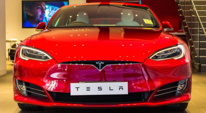 Tesla's Model S Takes Center Stage With Dynamic Video On Website's Order Page