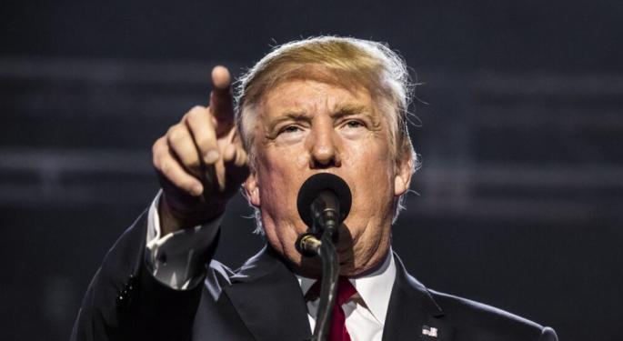Trump's Troubling Proposal To Expand Presidential Powers Rattles Former Aide: 'Can't Really Express How Dangerous That Would Be'