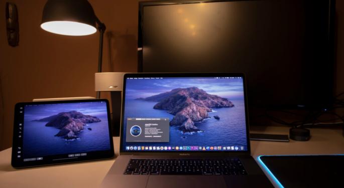 Cyber Monday Deal Alert: Save $1,800 On Apple's 16-inch MacBook Pro With M1 Max Chip
