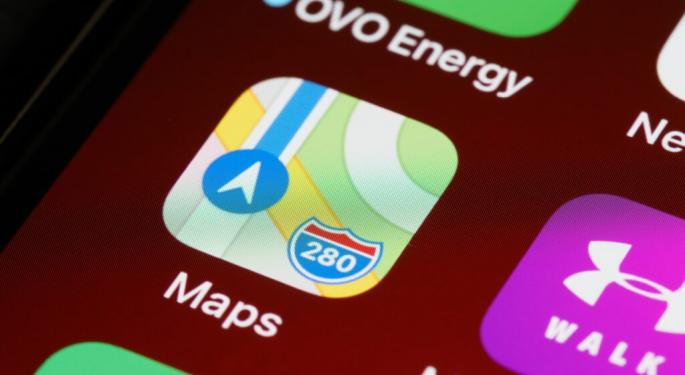 Apple Challenges Google Maps' Reign As Users Warm Up To The Once-Disliked Product