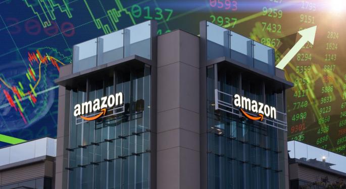 Q4 Amazon: “Un’altra impressionante performance”