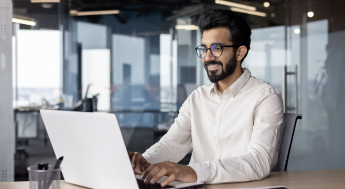 India's Stock Market Growth In 2023: A Potential Prelude To Forex Growth? Navigate The Forex Wave With Octa