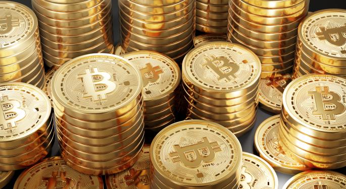 Bitcoin Peaks At $52,000, Ethereum Gains Double Digits, Doge Back In Top 10: The Week In Retrospect