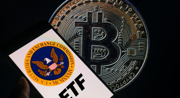Democratic Senators Urge SEC To Halt Crypto ETP Approvals Over Misleading Crypto Marketing