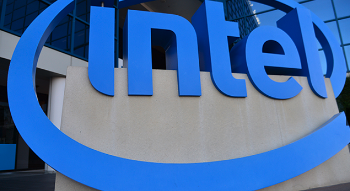 Intel Stock Dives As Chipmaker Changes Reporting Structure: Takeaways From 6 Analysts