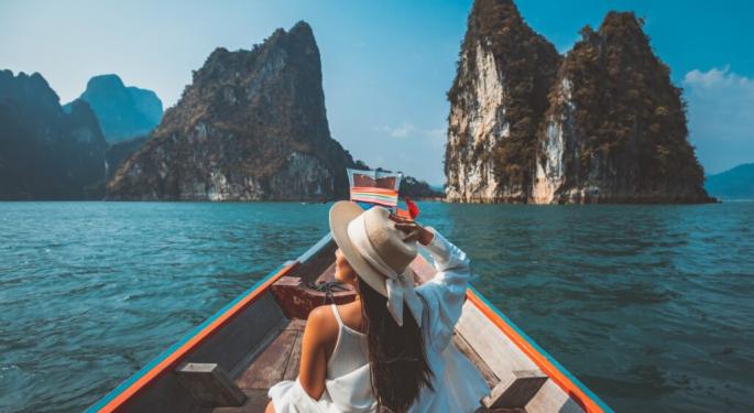 Solo Traveling On A Budget Is Nerve-Wrecking: Here Are 10 Tips To Make It Easier For Beginners