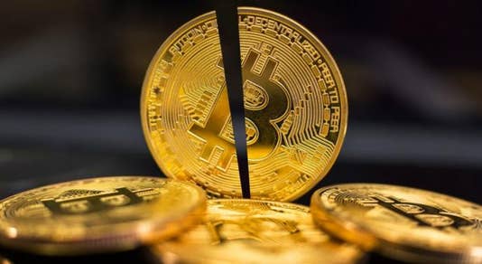 IncomeSharks predice una caída de Bitcoin antes del halving