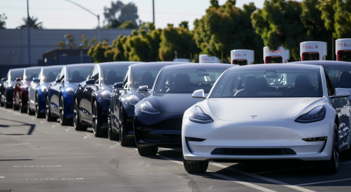 Tesla's Autonomous Driving Efforts Win Praise From Goldman Sachs: Wall Street Firm Projects Long-Term Growth From Robotaxi Services