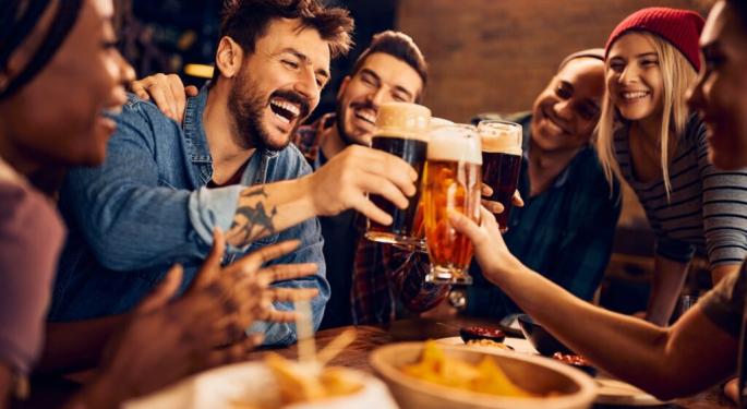 Giving Up On Alcohol Doesn't Mean Giving Up On Social Life: 5 Flavorful Alternatives That Made Sobriety Socially Satisfying