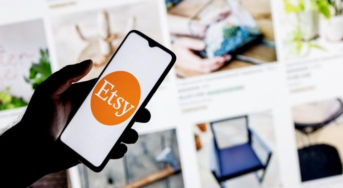 Etsy Is 'Caught Between Maintaining Margins And Spurring Growth,' 6 Analysts Dive Into Q1 Results
