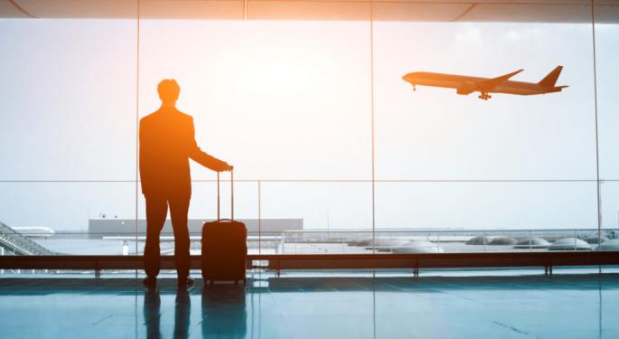 Ecco 5 carte di credito per mangiare gratis negli aeroporti