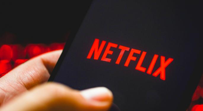 Netflix Stock Hits 52-Weeks High After NFL Deal, Ad-Supported Plan Update: Analyst Says 'The Common Theme Here Is Advertising'