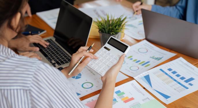 Ramit Sethi Blasts 'Generic' Finance Goals Over Conscious Budgeting: 'I Want to Do What I Want, When I Want' Are Just Words