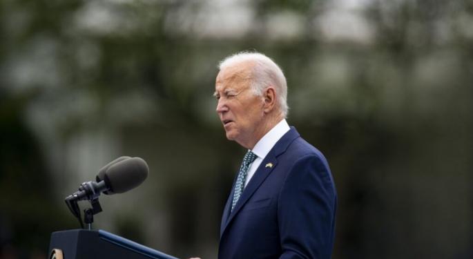 Most Americans Think Economy Is In Recession Under Biden Despite Hard Data Telling Different Story: 'We're Not Feeling It Where I Live'