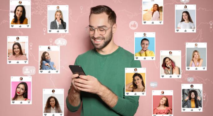 Swiping Right On Dating Apps Is Landing Canadians In Major Crypto Scams