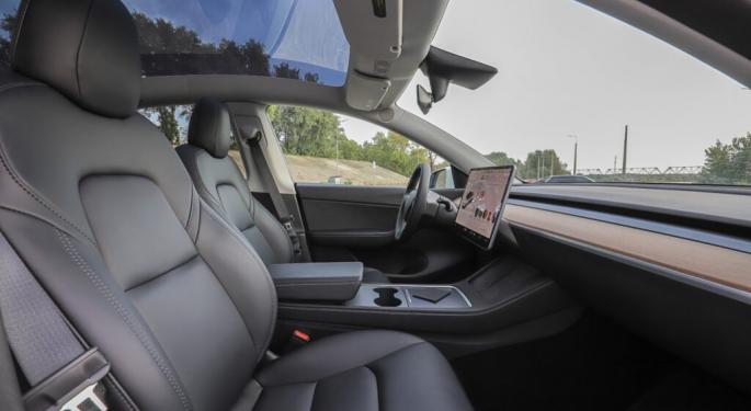 Tesla Recalls Over 125,000 EVs To Fix Faulty Seat Belt Warnings: Which Models Are Affected? UPDATED