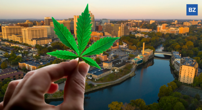 Delaware Expands Medical Cannabis Access, Grants Physicians Discretion For Recommendations, Opens Dispensaries To Out-Of-State Patients