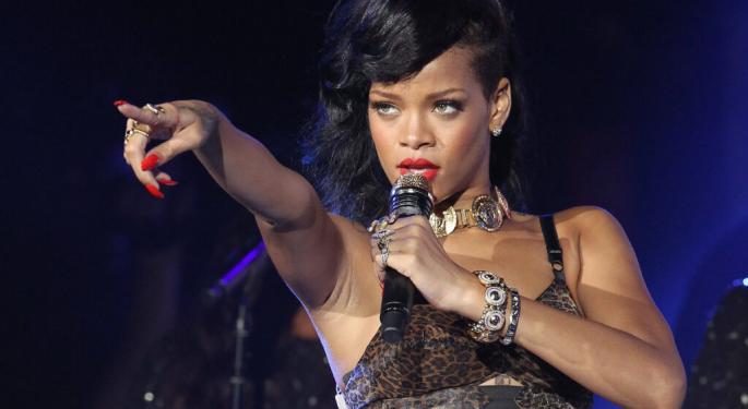 Rihanna Sells Matthew Perry's Former LA Penthouse At A Loss
