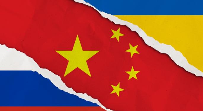 Chinese Yuan 'Real Threat To The Dominance Of Dollar,' Expert Warns As US Tightens Moscow Sanctions: 'Turning Into Main Currency In Russia Once And For All'