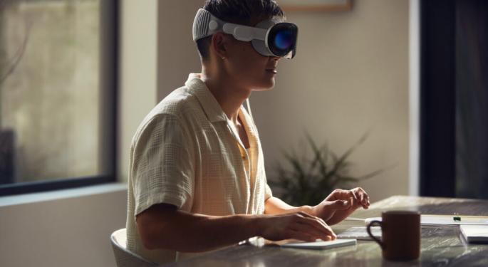 Apple Vision Pro Debuts In China And It Is Almost $500 More Expensive Than In US