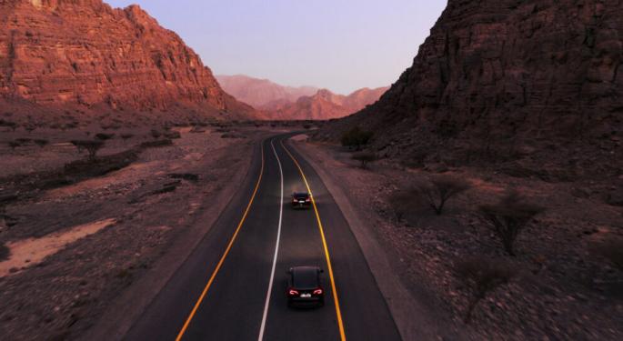 8 Tesla Analysts Size Up Margins, FSD, Robotaxis, New EVs As Stock Tanks: 'The Realities Of Today Vs. The Dreams Of Tomorrow'