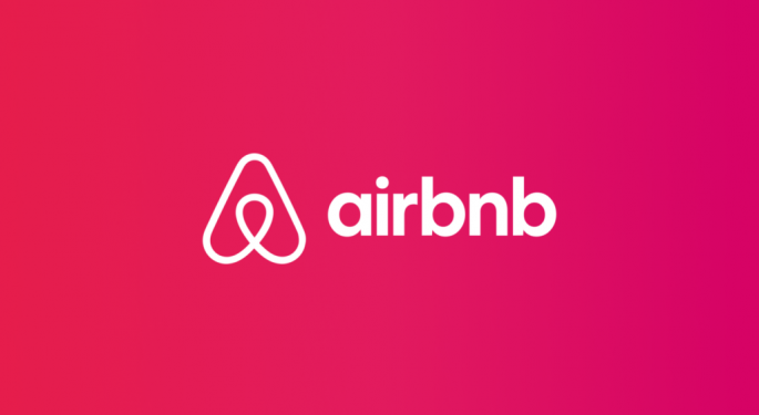 Airbnb Shares Fall After Mixed Q2 Results: EPS Miss, Revenue Beats