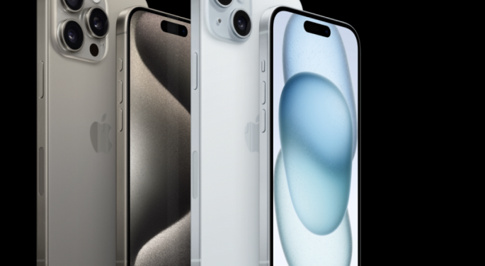 Apple's AI-Enabled iPhone 16 Launch Could Open Floodgates For Double-Digit Volume Growth, Says Bullish Analyst: 'Historical One Setting Stage For A Supercycle'