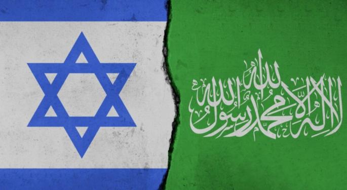 US Scrambles Submarines And Aircrafts To Middle East Amid Rising Unrest