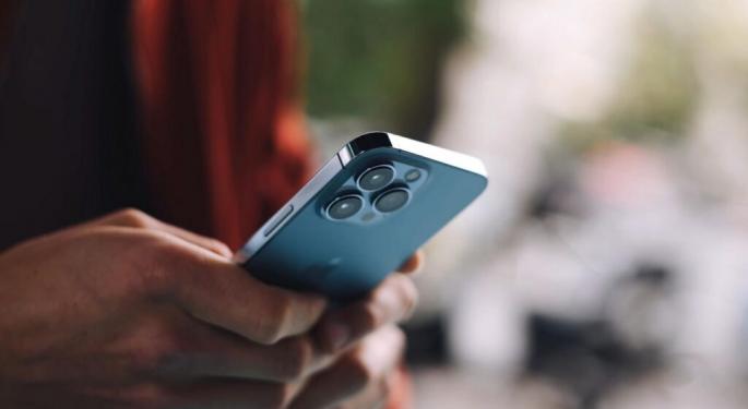 Apple's Thinner iPhone 17 'Air' With Sleeker Design Could Be A Game-Changer, Says Prominent Tech Bull: Here's Why