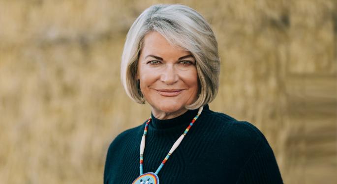 Cynthia Lummis' Bitcoin Reserve Legislation Gets Support From Riot Platforms Executive: 'I'm More Bullish On BTC For The Next 20 Years'