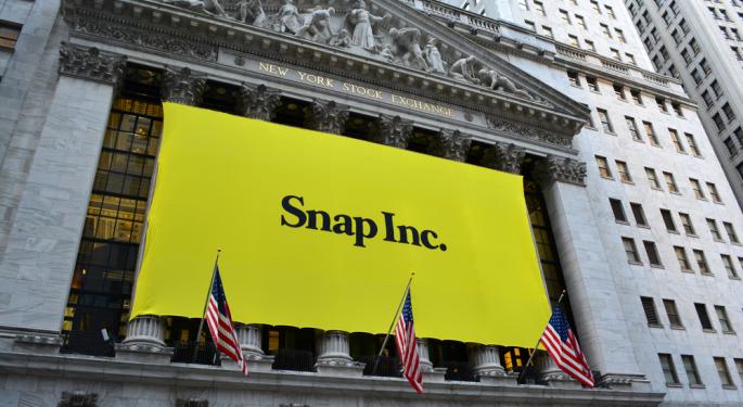 Snap Stock Stumbles Into Death Cross As Executive Sales, New AR Spectacles Raise Eyebrows