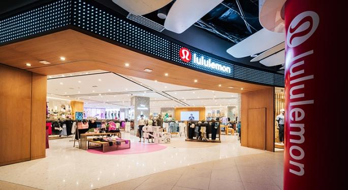 Lululemon Q2 Earnings Preview: Analyst Says Apparel Stock Oversold